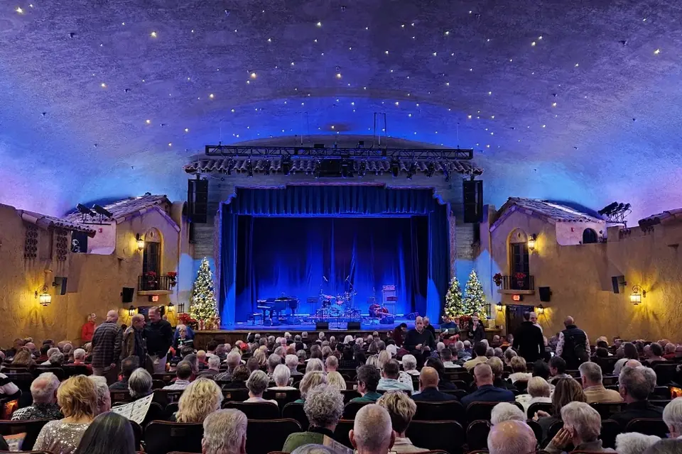 Plaza Theatre